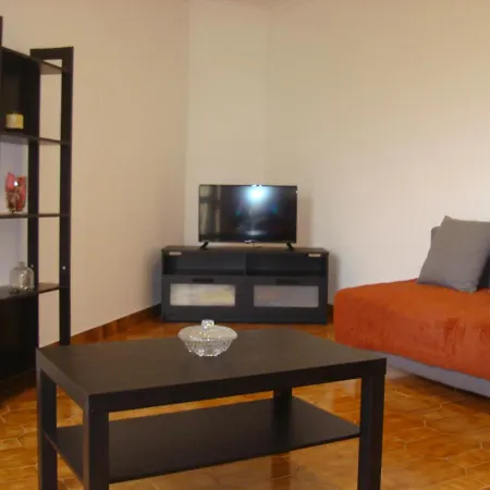 2bed 15km Lisbon - Wifi, Ac, Parking Apartment *