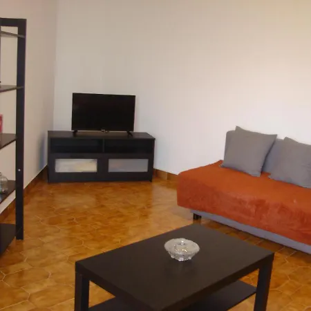 2bed 15km Lisbon - Wifi, Ac, Parking * Alverca do Ribatejo
