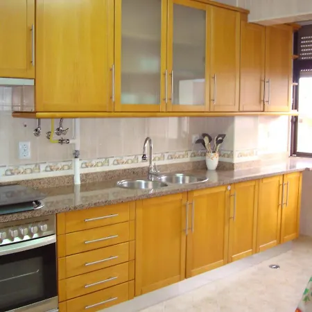 2bed 15km Lisbon - Wifi, Ac, Parking דירה