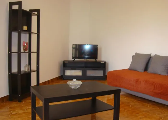 2bed 15km Lisbon - Wifi, Ac, Parking Apartament *