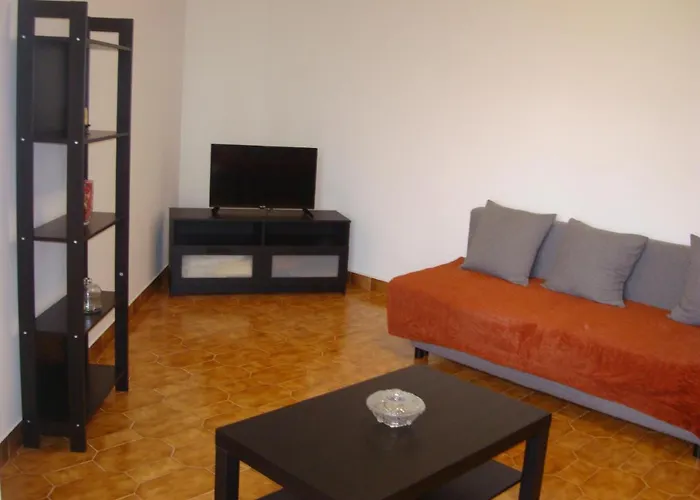 2bed 15km Lisbon - Wifi, Ac, Parking * Alverca do Ribatejo